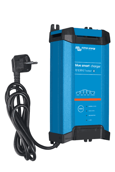 BPC123042002 Blue Smart IP22 Charger 12V 30A (1) (left-cable).png